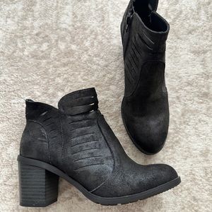 Black Arizona Jean Co. Booties, size 7.5
